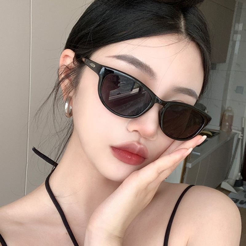 戴上它，我就是素颜女王！凯慕椭圆墨镜测评