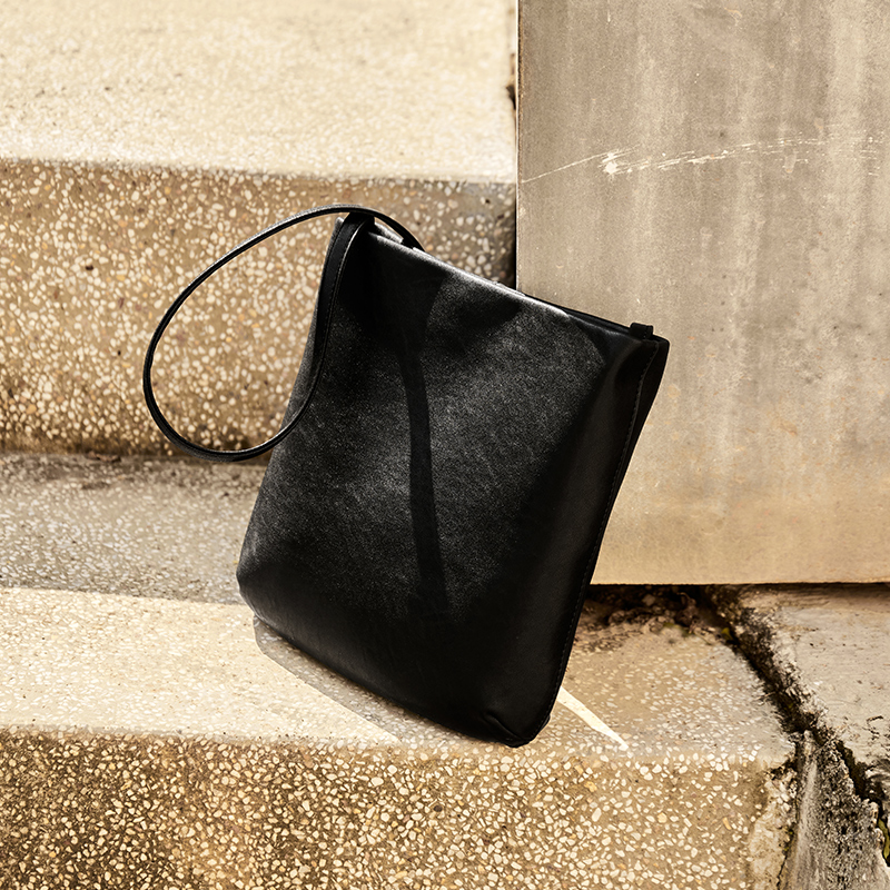 纳兰杜2026新款复古单肩包测评：千元内的小众设计，值不值得冲？