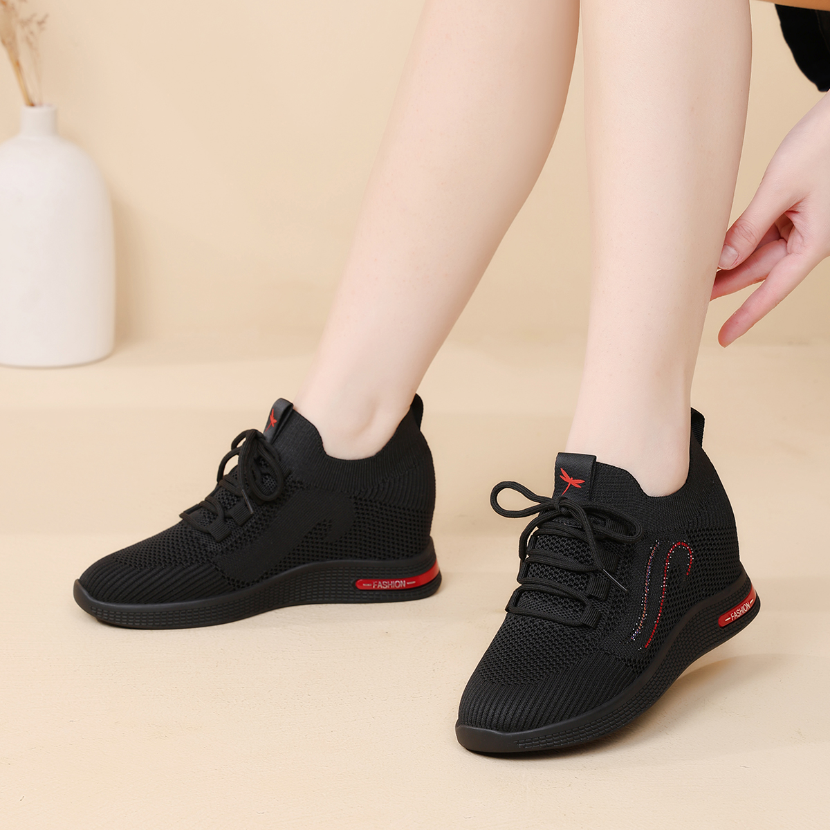 红蜻蜓飞织鞋：穿上它，我差点以为自己会飞！