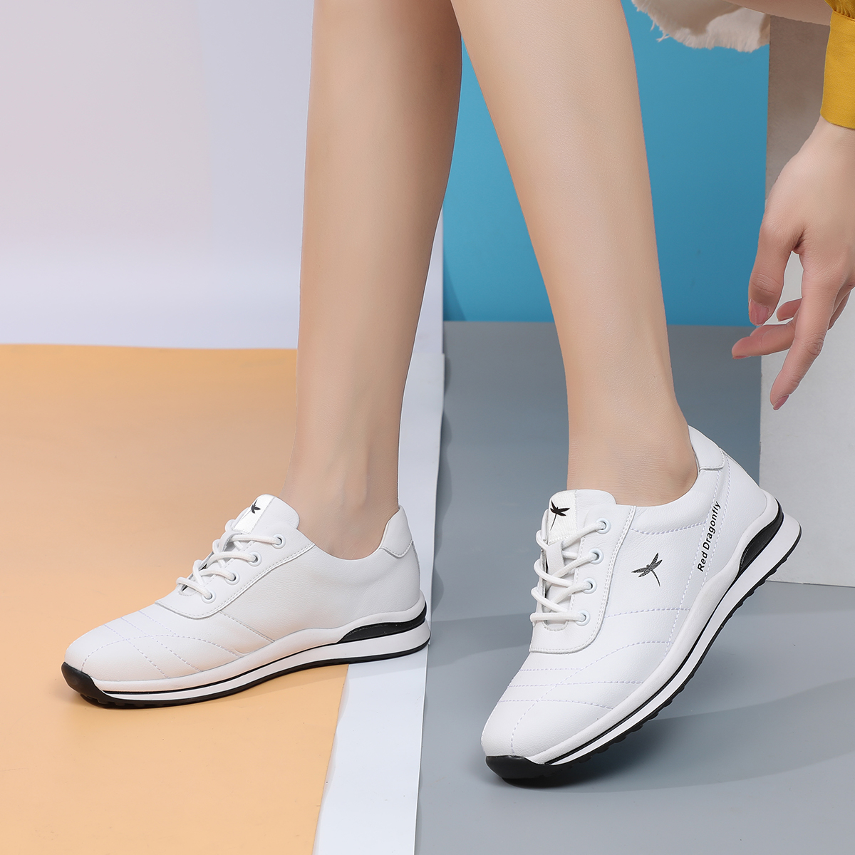 国货之光！红蜻蜓小白鞋，上班族通勤必备，软底轻便到飞起！