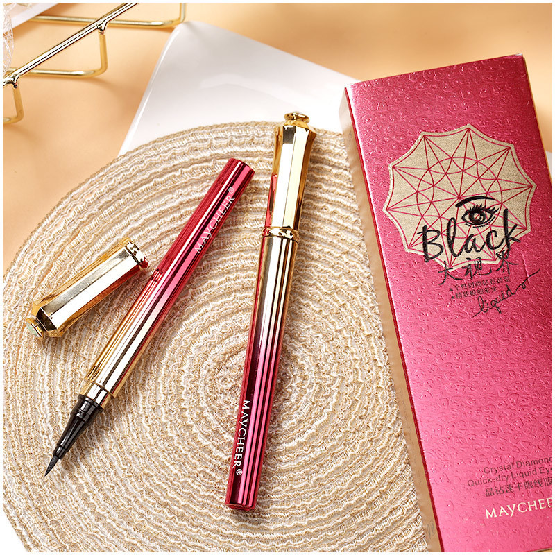 美茜儿晶钻皇冠眼线液笔：手残党的救星，还是华丽丽的鸡肋？