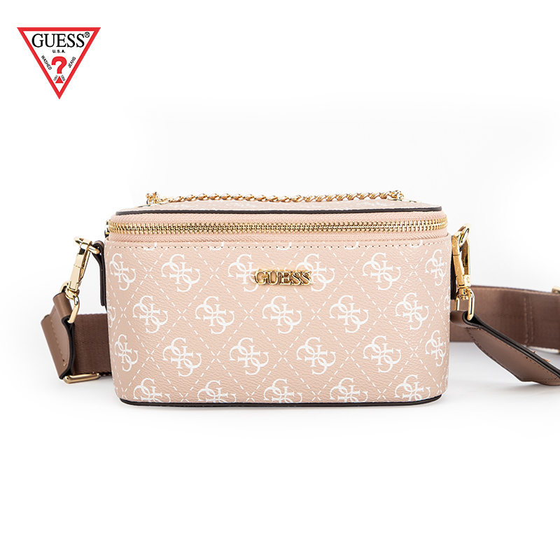 GUESS BARSTOW化妆包：颜值即正义，但价格有点“刑”