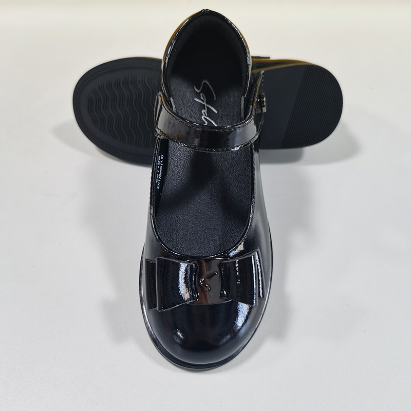 沙驰Satchi女童魔术贴皮鞋：千元童鞋值不值？亲测告诉你真相！