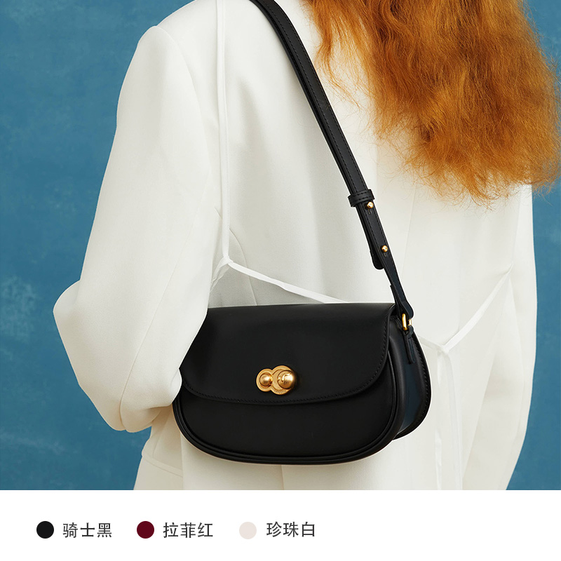 挑战新风格！LA FESTIN腋下包，复古与叛逆的完美结合