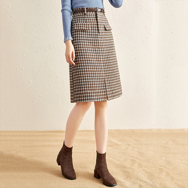 欧昵雪OUNIXUE复古亮丝格子开叉半身裙：是复古情怀还是价格虚高？我的真实穿着体验