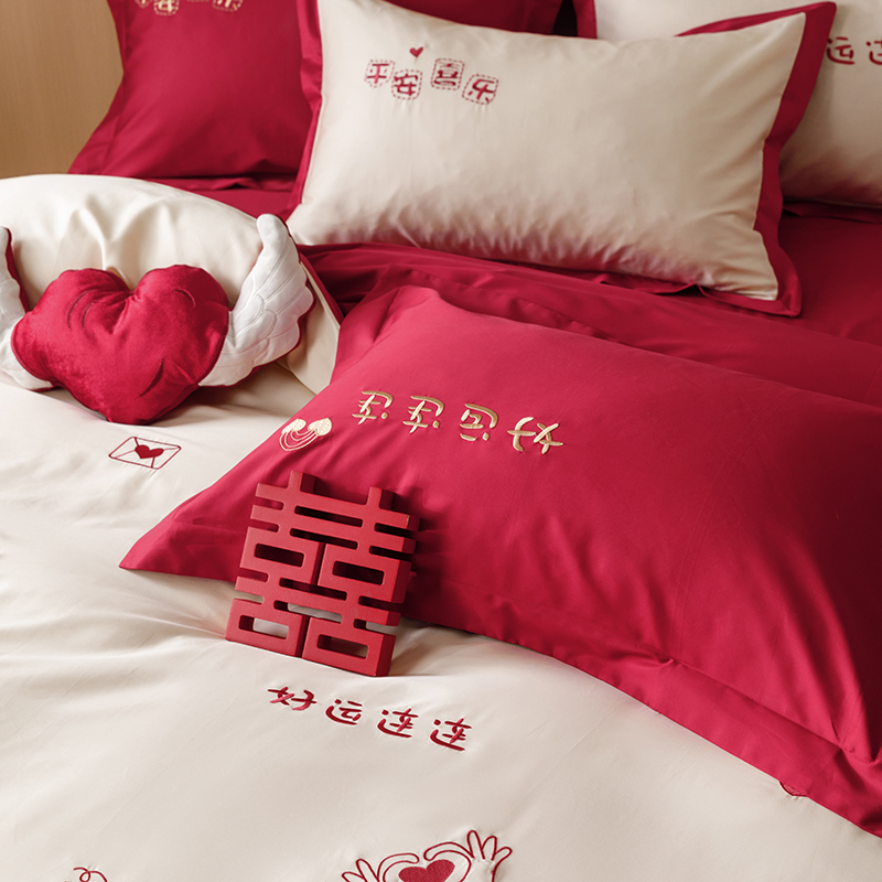 浮影婚庆四件套：红得喜庆，睡得舒服，但价格有点小贵？