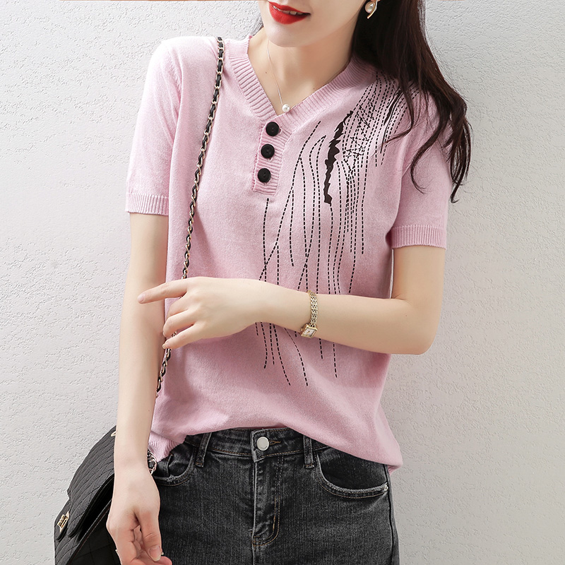 moga山水印花针织短袖 ￥ 19.9 去抢购