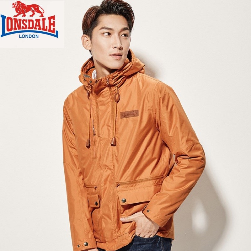 龙狮戴尔LONSDALE单层旅行夹克：1599元，值不值得为这顶帽子买单？