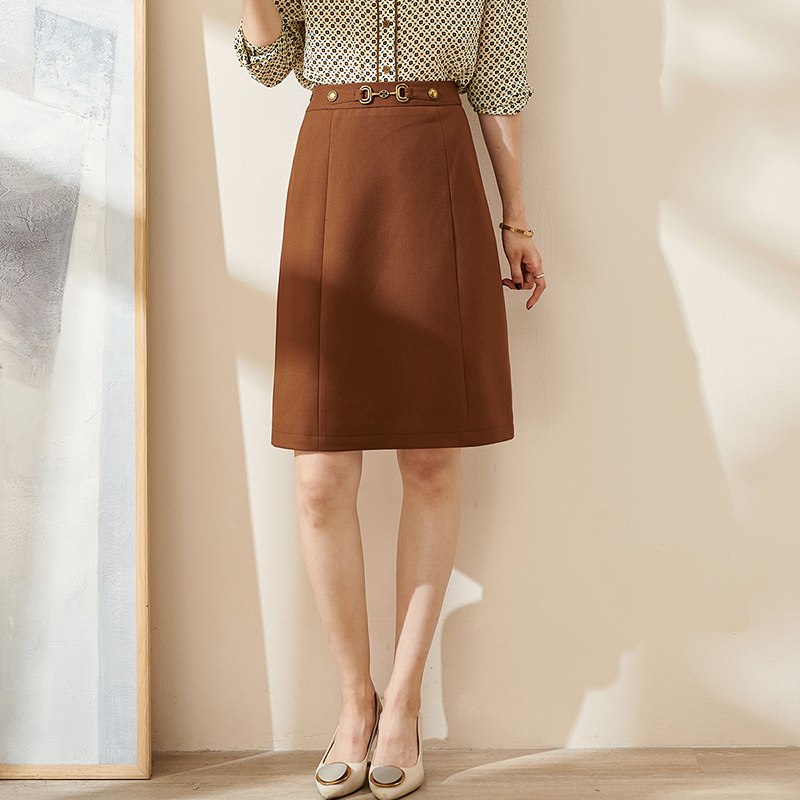 通勤穿搭新宠！这条半裙让我爱上上班💼